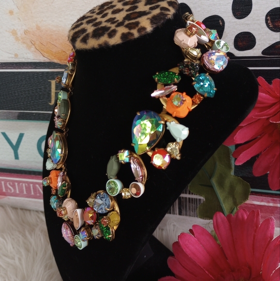 J Crew Multicolored Brûlée Crystal Circular Cluster Statement Necklace - Picture 3 of 15